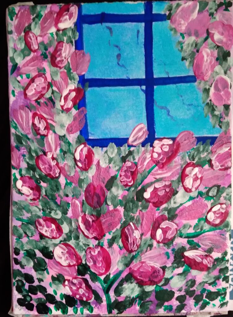 Peinture d’une fenêtre bleue envahie de fleurs roses grimpantes